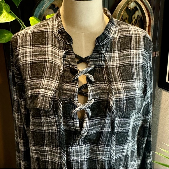 Madewell Terrence lace up pop over plaid flannel wool blend top - Picture 11 of 14